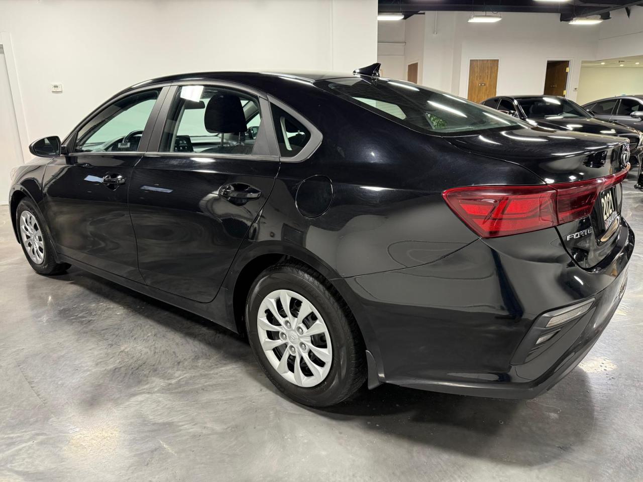 2021 Kia Forte AUTO NO ACCIDENT BLUETOOTH BACKUP CAM HEATED SEATS - Photo #2