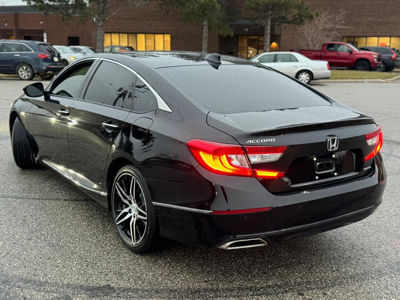 2022 Honda Accord Touring - Photo #6