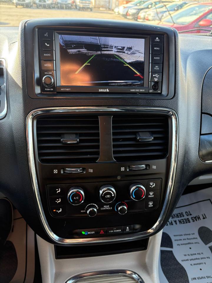 2014 Dodge Grand Caravan 30th Anniversary - Photo #14