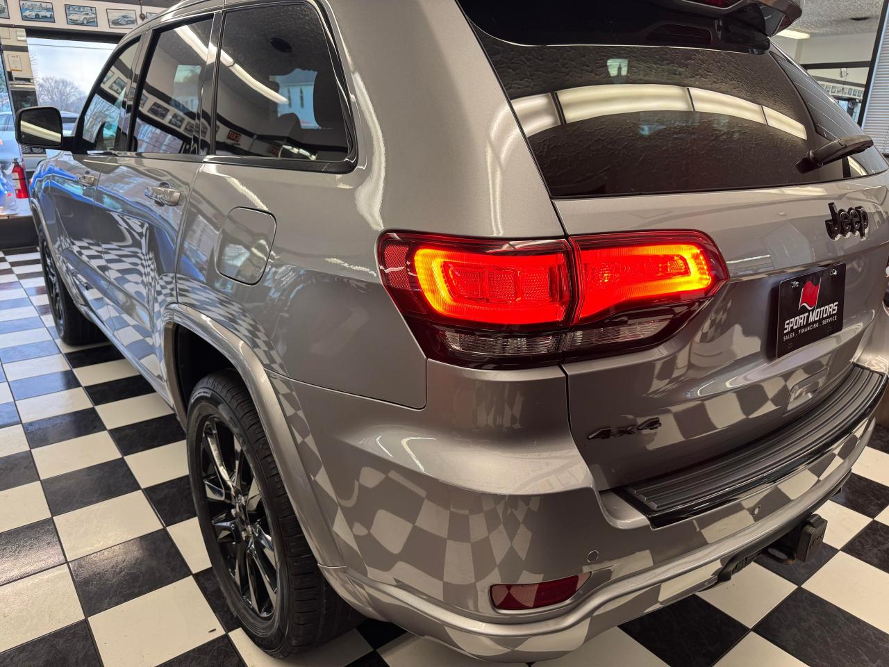 2018 Jeep Grand Cherokee Altitude IV 4x4+ApplePlay+Roof+GPS+SUPER CLEAN Photo43