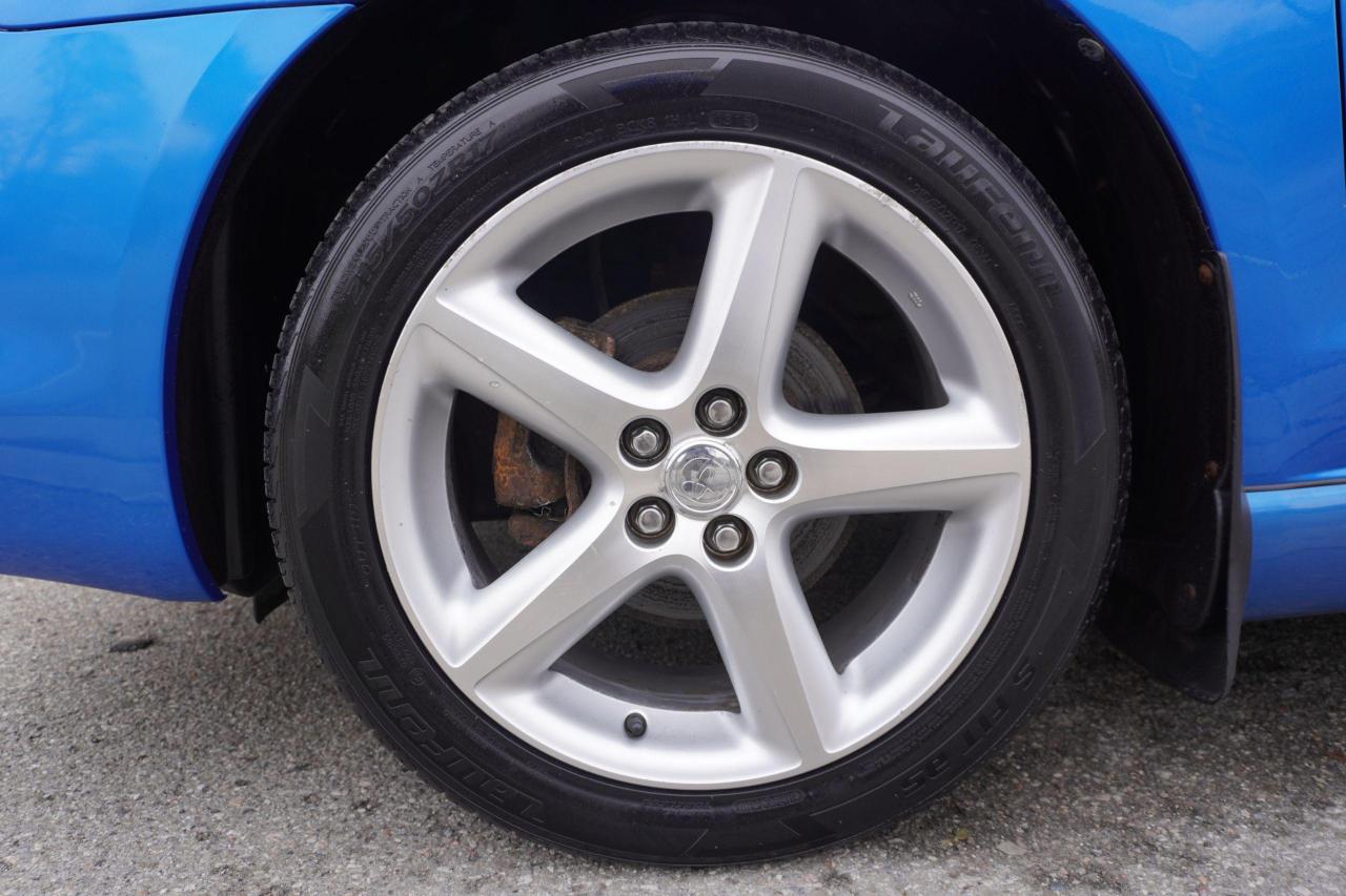 2008 Toyota Matrix TRD PACKAGE / NO ACCIDENTS / STUNNING SHAPE /LOCAL Photo3