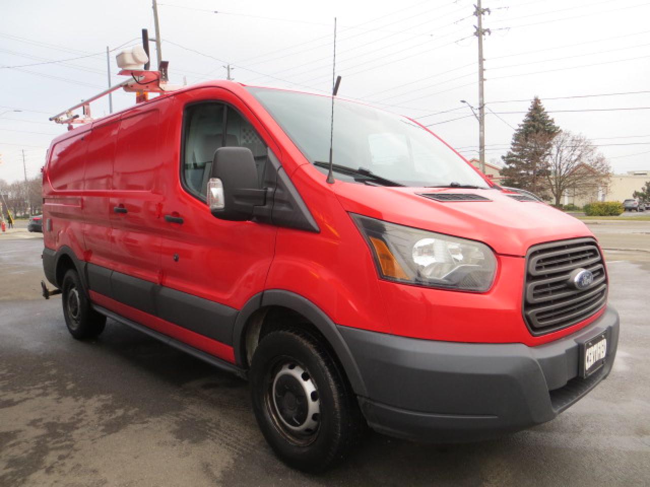 2018 Ford Transit CERTIFIED,T-250,3.7L,SHELVING,LADDER RACK,INVERTER - Photo #4
