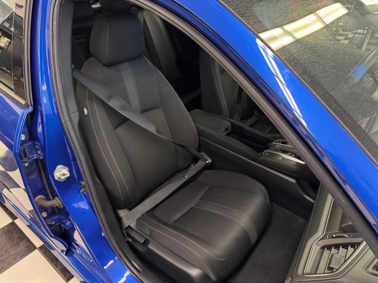 2017 Honda Civic LX Hatchback+ApplePlay+Camera+CLEAN CARFAX - Photo #22