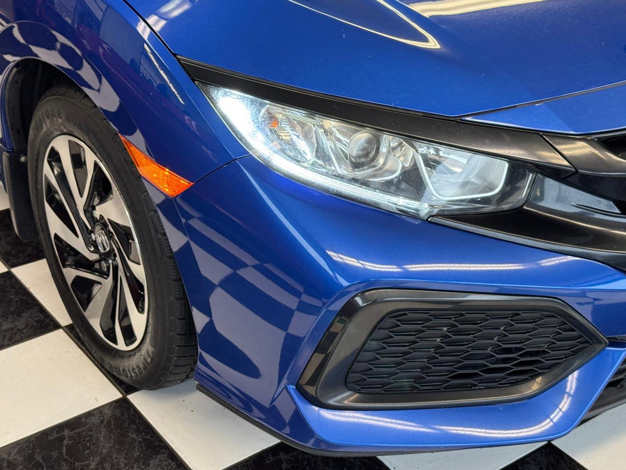 2017 Honda Civic LX Hatchback+ApplePlay+Camera+CLEAN CARFAX - Photo #35