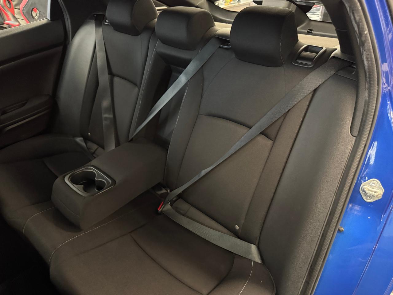 2017 Honda Civic LX Hatchback+ApplePlay+Camera+CLEAN CARFAX - Photo #24