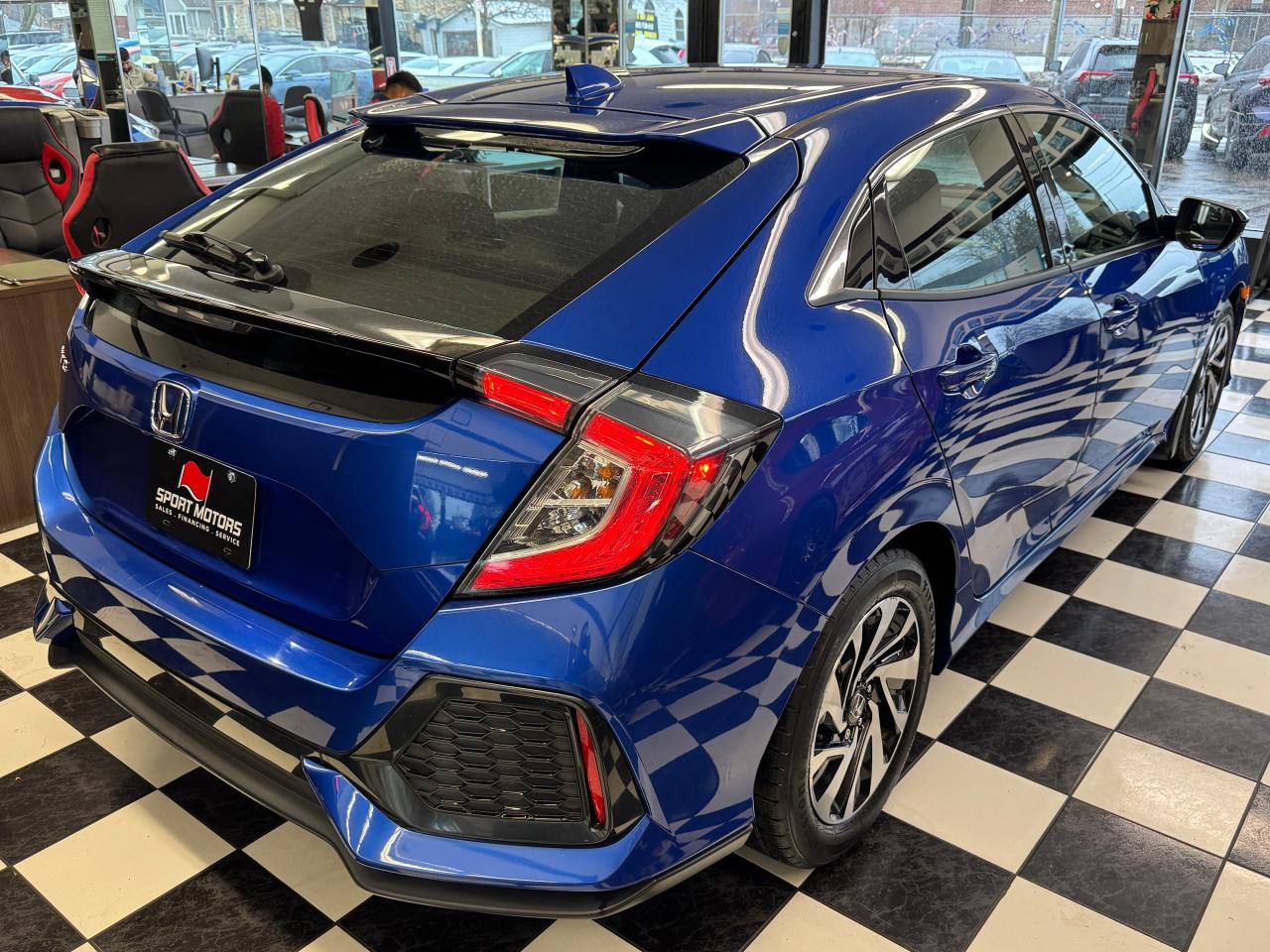 2017 Honda Civic LX Hatchback+ApplePlay+Camera+CLEAN CARFAX - Photo #6