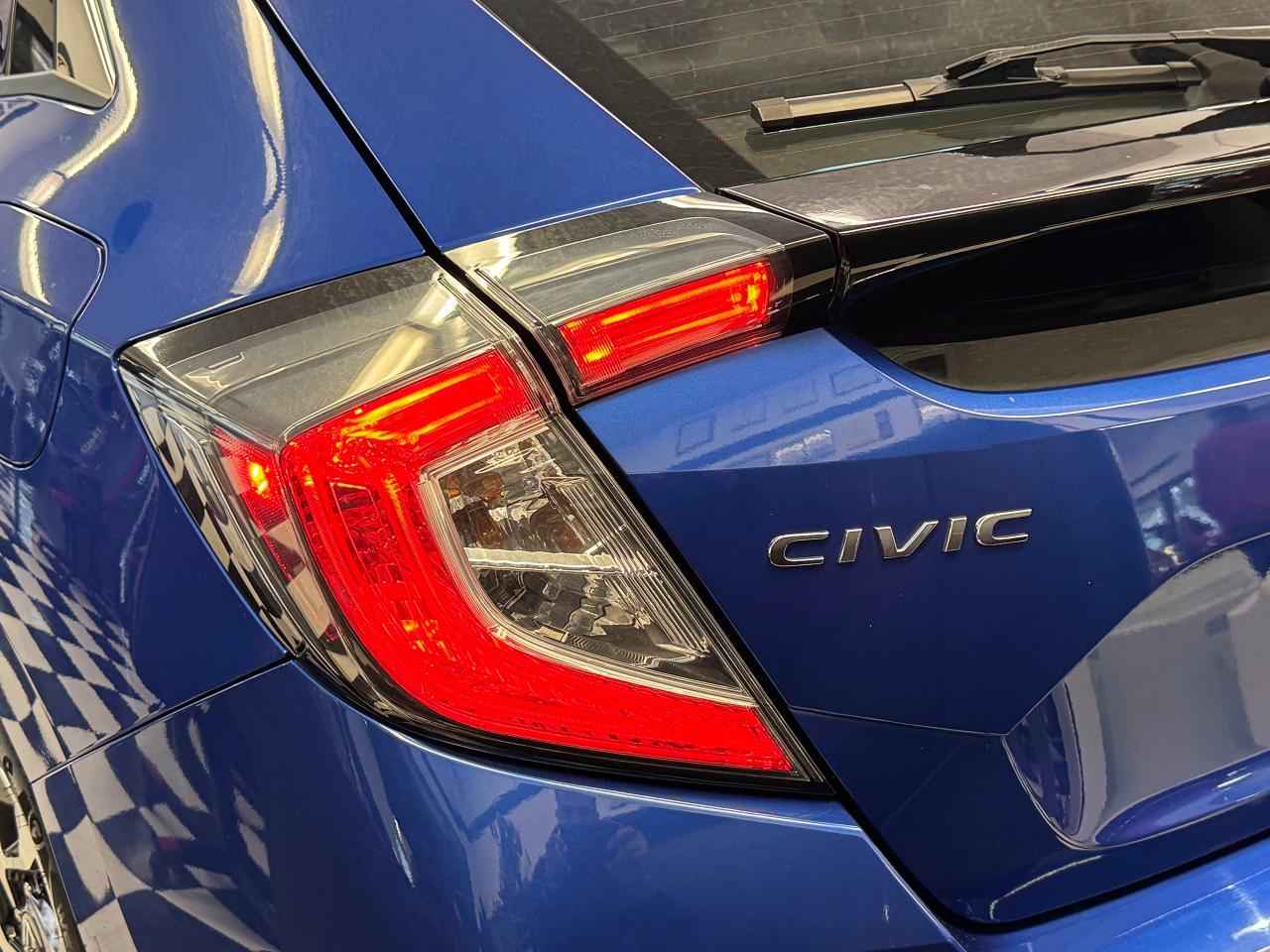 2017 Honda Civic LX Hatchback+ApplePlay+Camera+CLEAN CARFAX - Photo #60