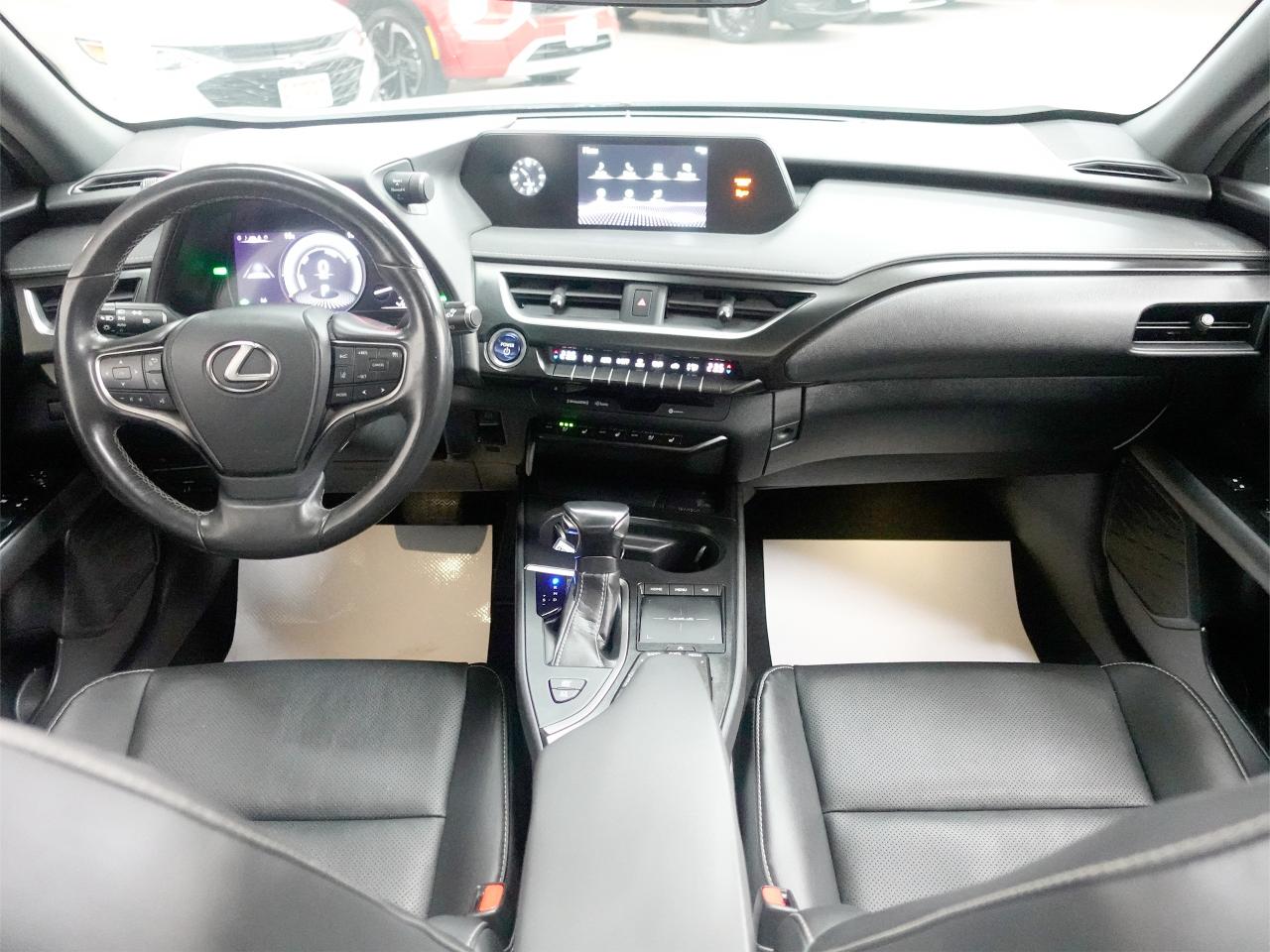 2020 Lexus UX HYBRID | AWD | Leather | Sunroof | Cooled Seats