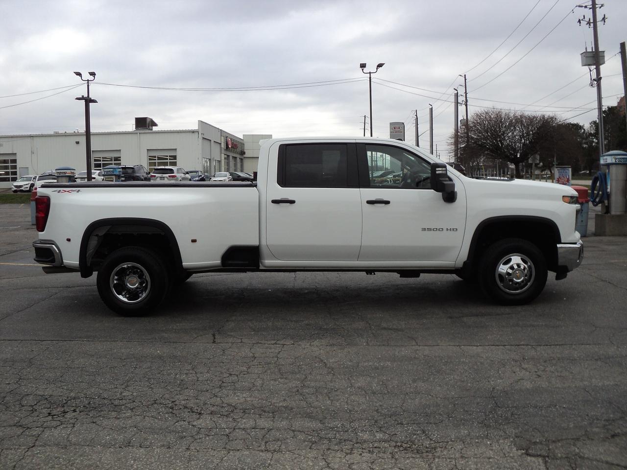 2024 Chevrolet Silverado 3500 HD WT CrewCab 4WD DRW 6.6L8cylGas 8ftBox BackUpCam - Photo #6