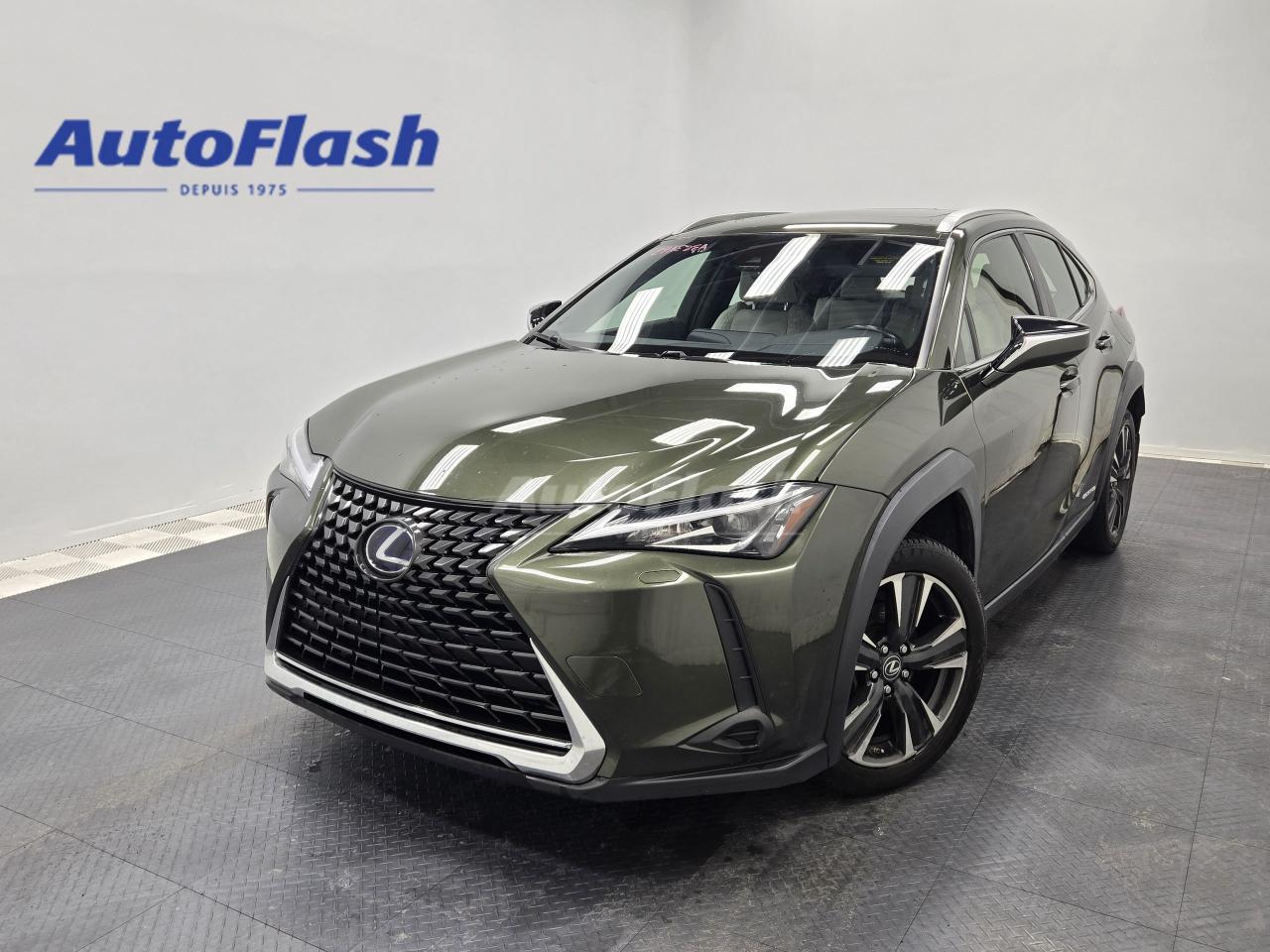 Used 2020 Lexus UX HYBRID AWD, DRIVER ASSIST, CUIR, TOIT OUVRANT for sale in Saint-Hubert, QC