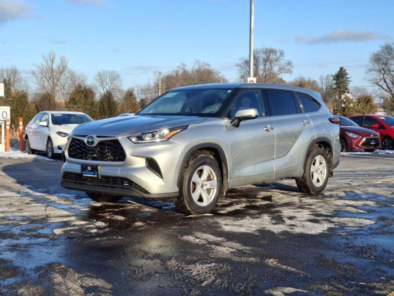 Used 2021 Toyota Highlander LE AWD | Heated Seats | Power Seat | CarPlay + Android | Radar Cruise | Rear Camera & more!! for sale in Guelph, ON