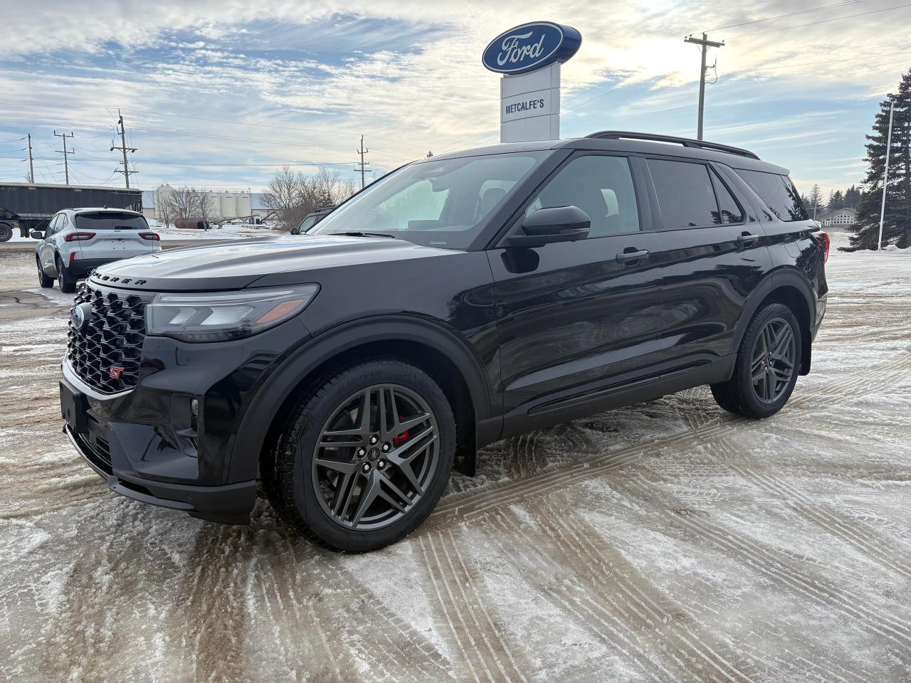 2025 Ford Explorer ST 4WD Photo1