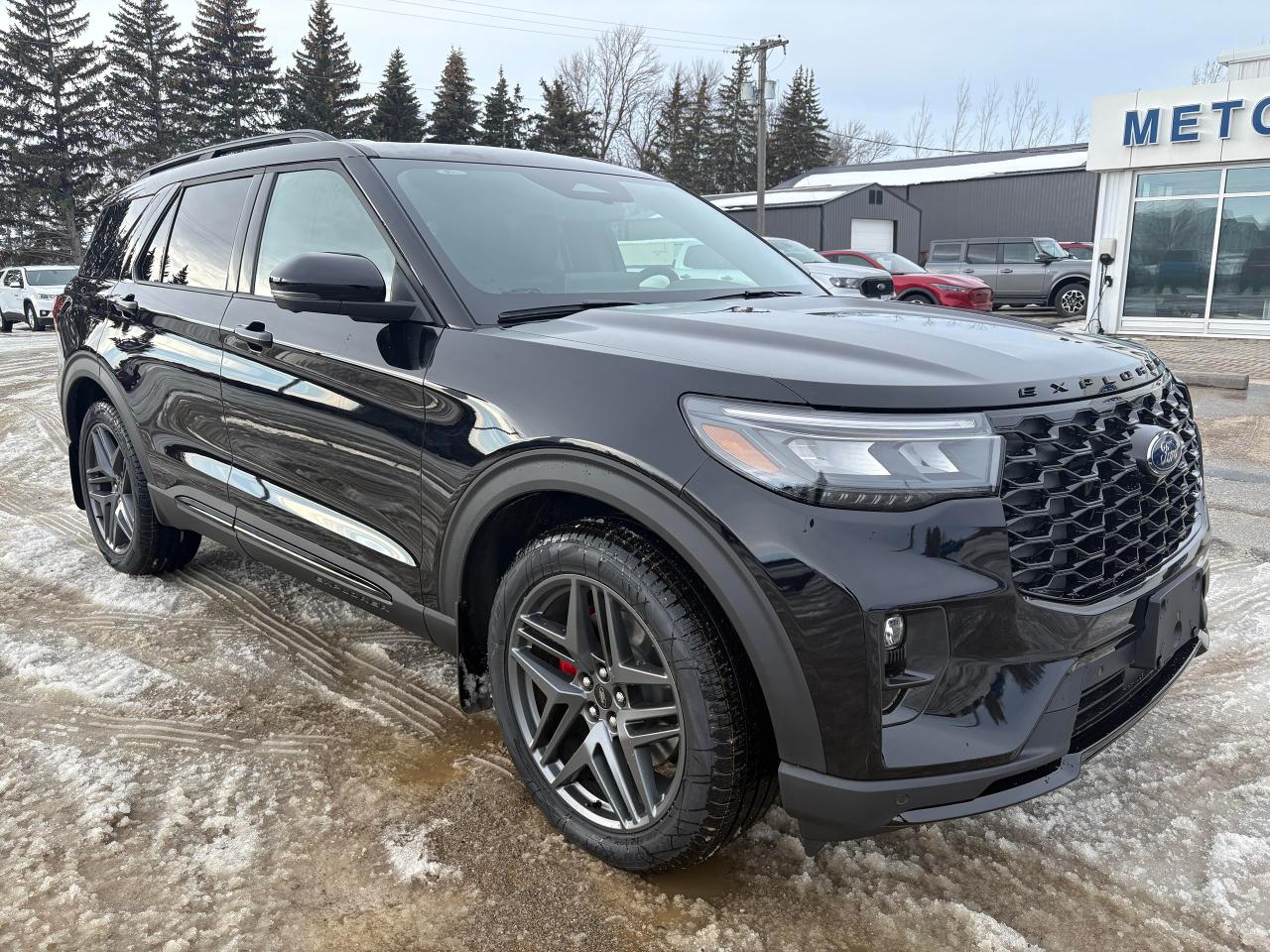 2025 Ford Explorer ST 4WD Photo4