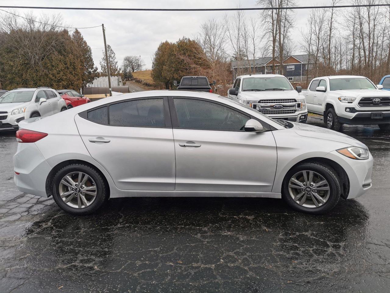 2018 Hyundai Elantra Limited 1.8L - Photo #6