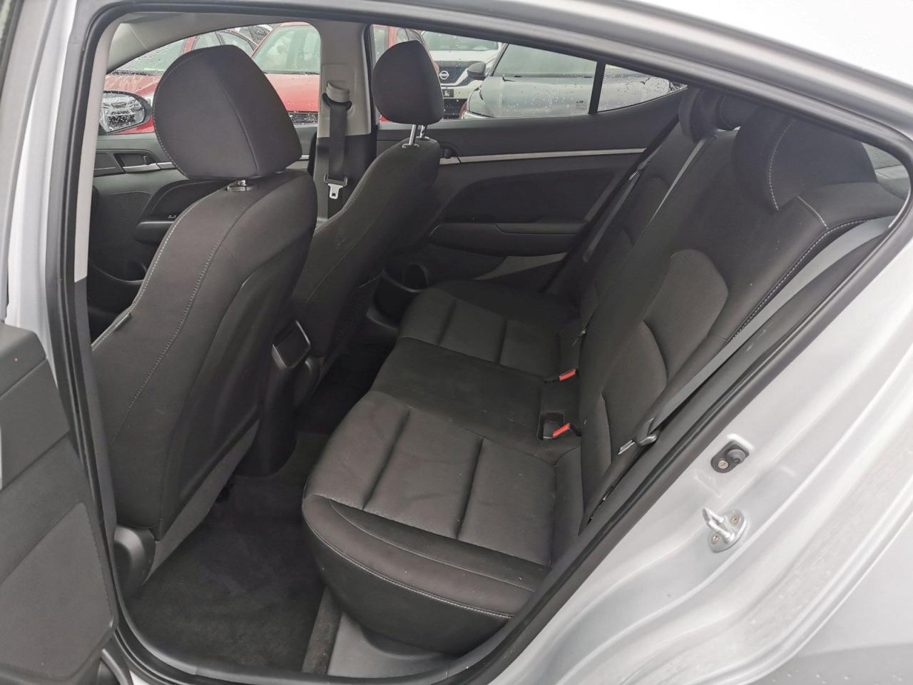 2018 Hyundai Elantra Limited 1.8L - Photo #14