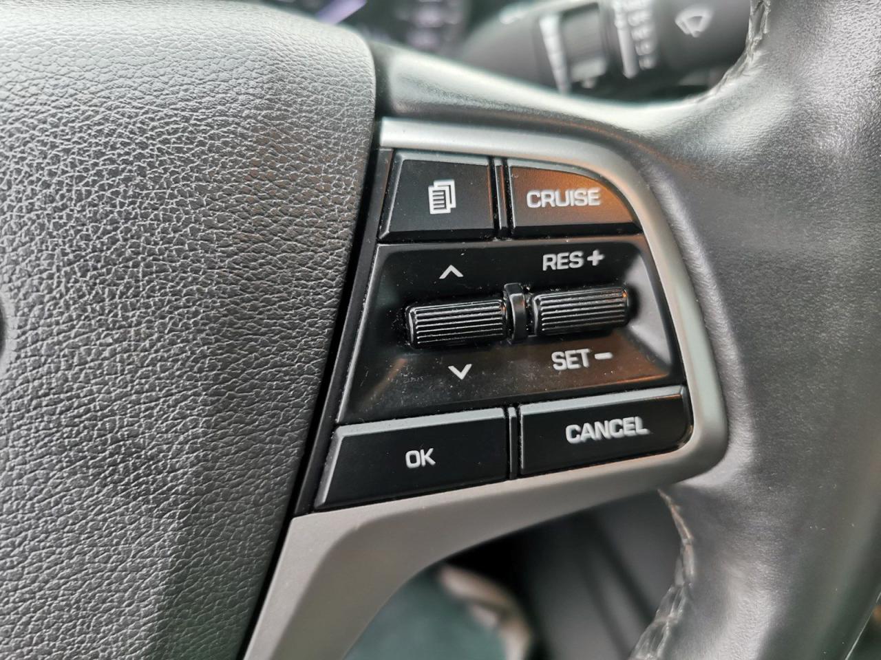 2018 Hyundai Elantra Limited 1.8L - Photo #23