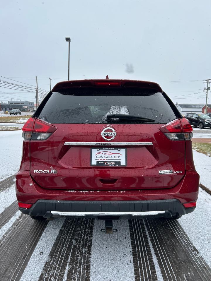 2020 Nissan Rogue S - Photo #5