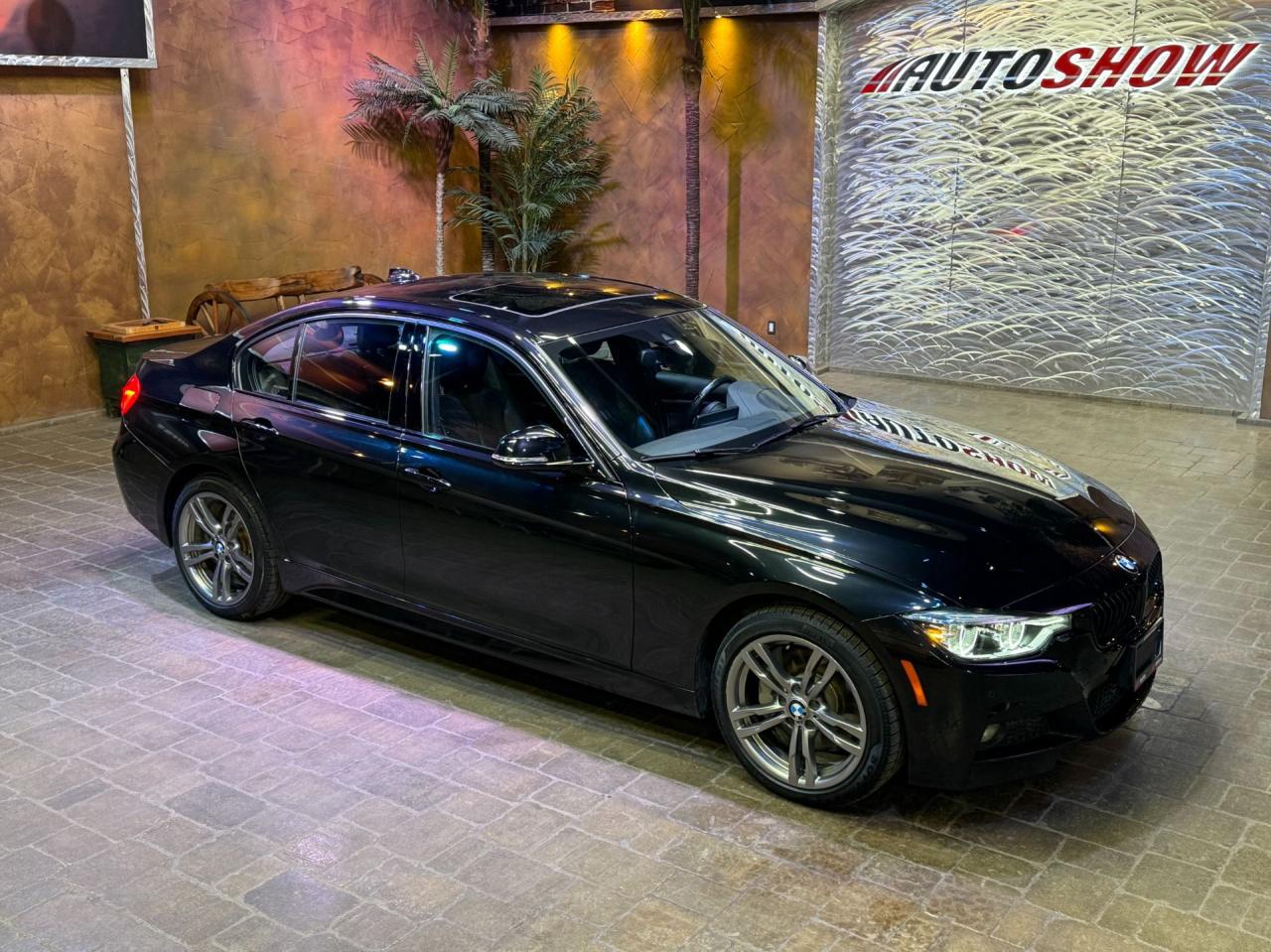 Used 2018 BMW 3 Series 330I XDRIVE - APPLE CARPLAY, HUD, HTD SEATS, SUNROOF, NAV for sale in Winnipeg, MB