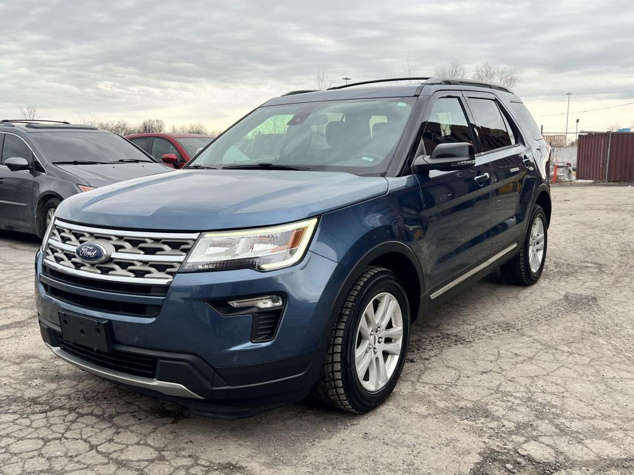 2018 Ford Explorer XLT 4WD - Photo #2