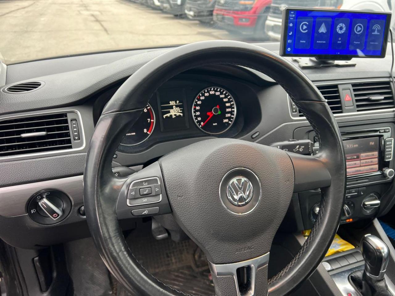 2013 Volkswagen Jetta 4dr 2.5L Auto Highline 1Owner Clean CarFax Finance Photo2