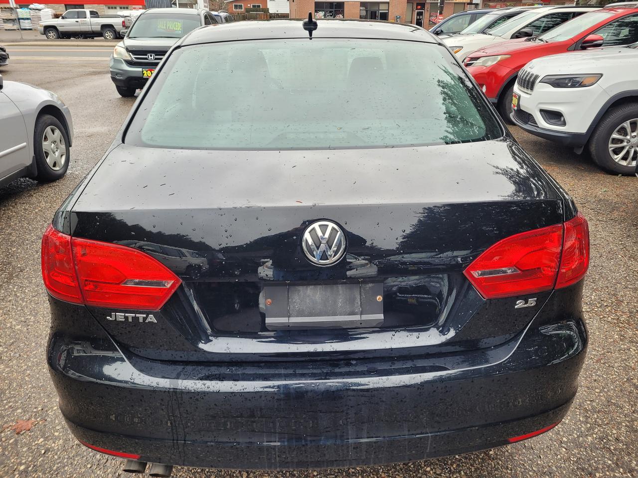 2013 Volkswagen Jetta 4dr 2.5L Auto Highline 1Owner Clean CarFax Finance Photo3