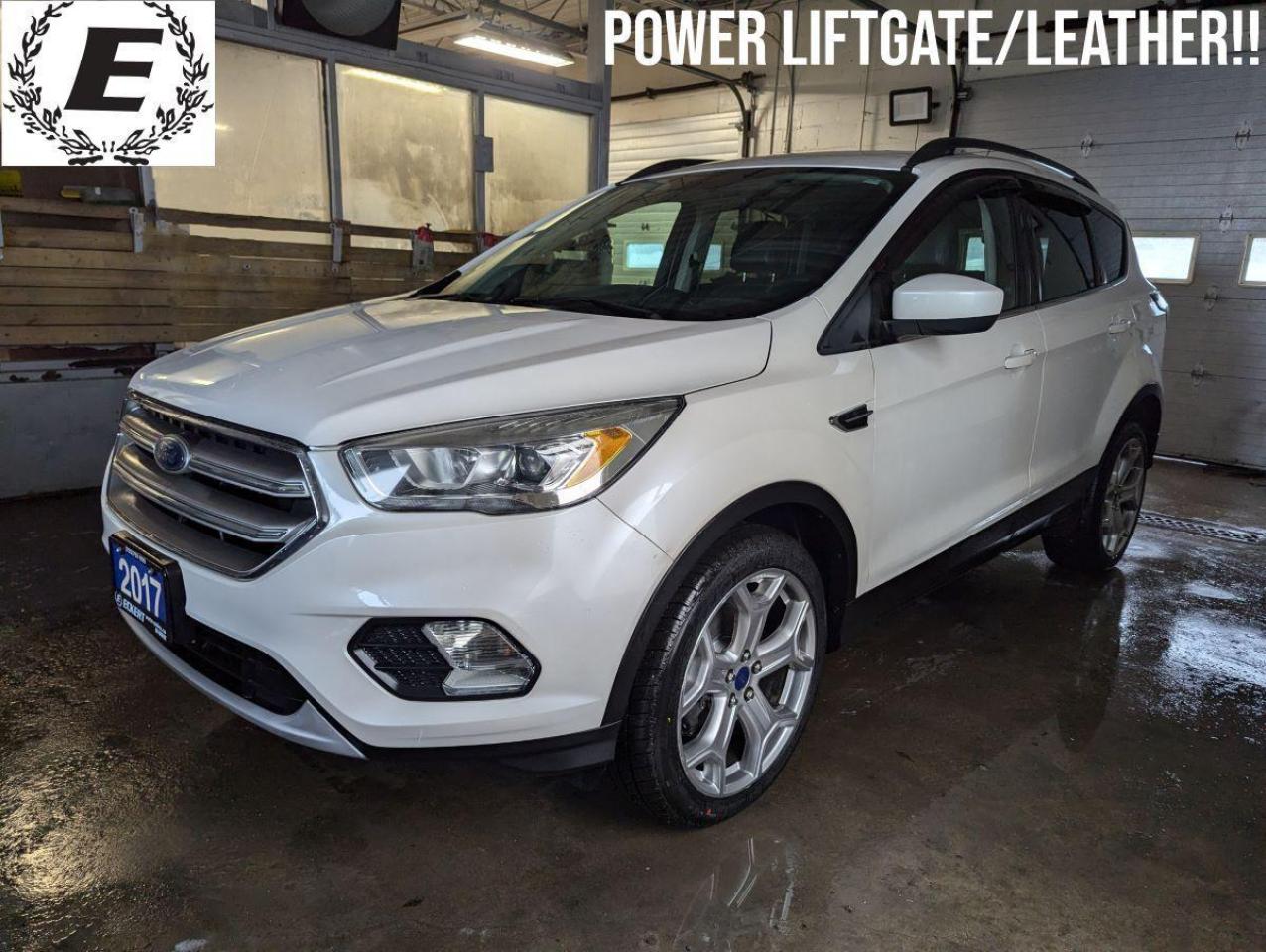 Used 2017 Ford Escape SE 4WD/POWER LIFTGATE/LEATHER!! for sale in Barrie, ON