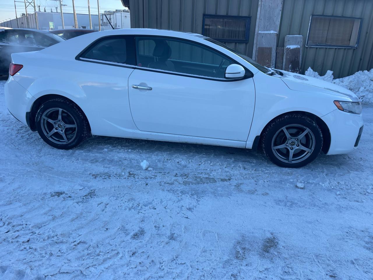 Used 2011 Kia Forte Koup Koupe for sale in Winnipeg, MB