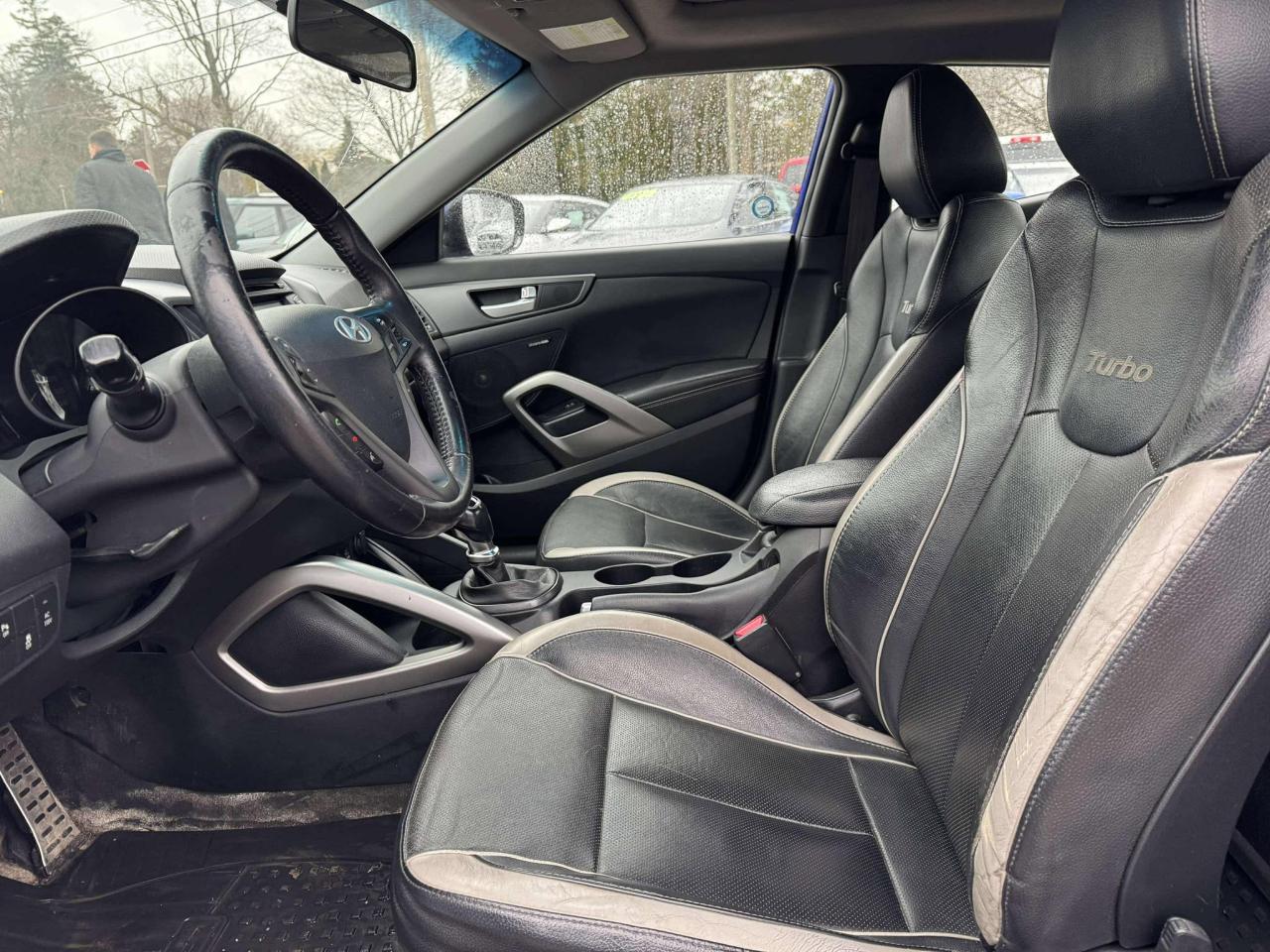 2013 Hyundai Veloster 3dr Cpe Man Turbo *Ltd Avail* - Photo #12