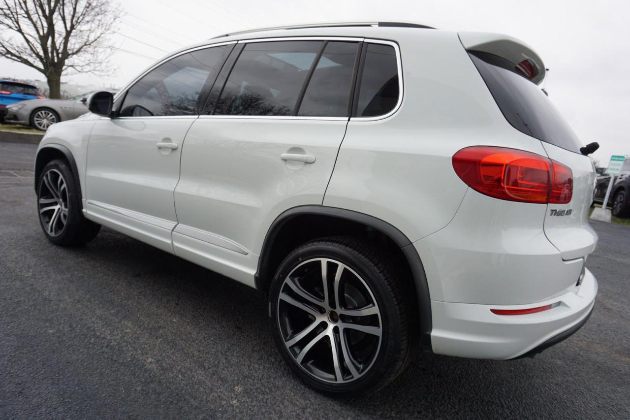 2017 Volkswagen Tiguan HIGHLINE R-LINE 4M AWD CERTIFIED *ACCIDENT FREE* NAV CAMERA BLUETOOTH LEATHER HEATED SEATS PANO ROOF CRUISE ALLOYS - Photo #4