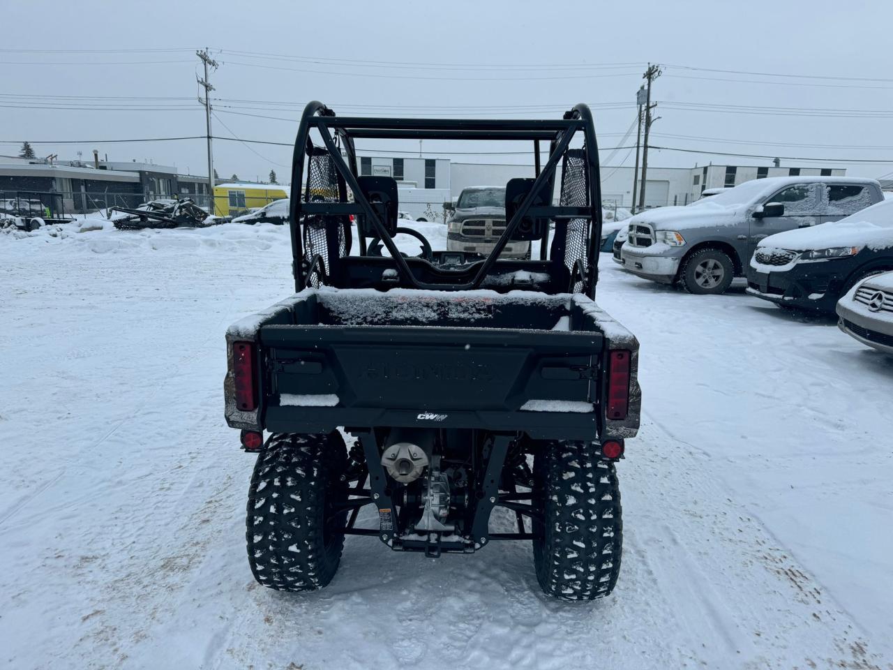 2025 Honda Pioneer 520 $121 B/W - Photo #7