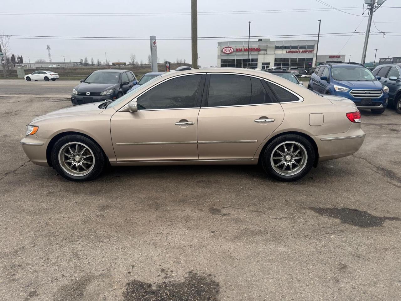 2008 Hyundai Azera LIMITED, LEATHER, ROOF, ONLY 159KMS, CLEAN, CERT - Photo #2