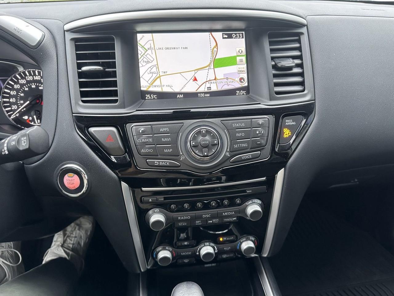 2020 Nissan Pathfinder SV 4WD Clean title - Photo #14