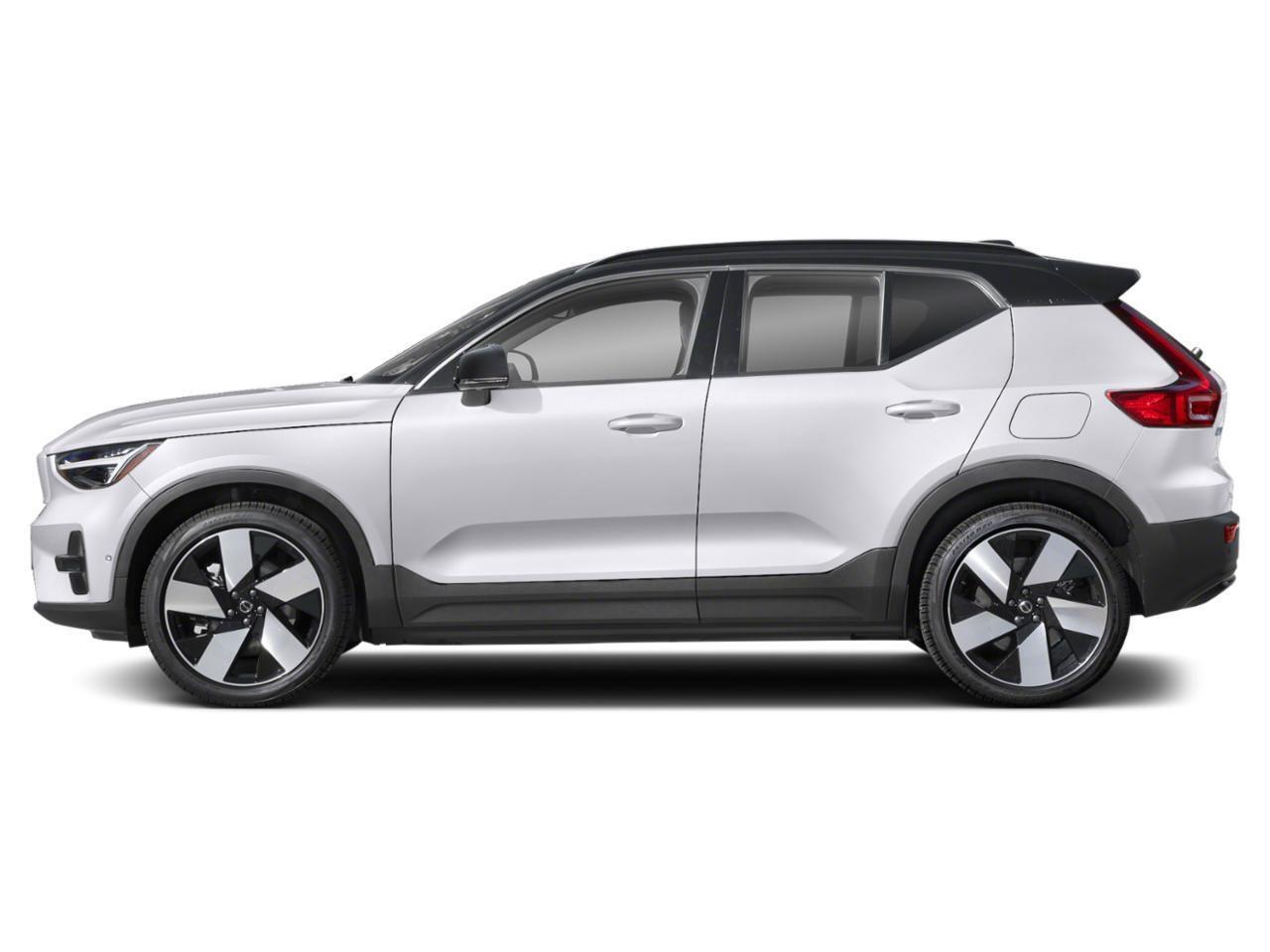 Used 2024 Volvo XC40 Recharge Pure Electric Twin eAWD Plus for sale in Surrey, BC