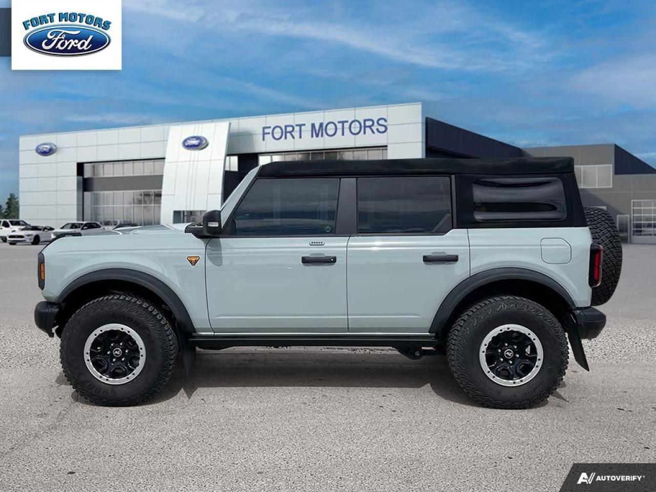 2022 Ford Bronco Badlands Photo2