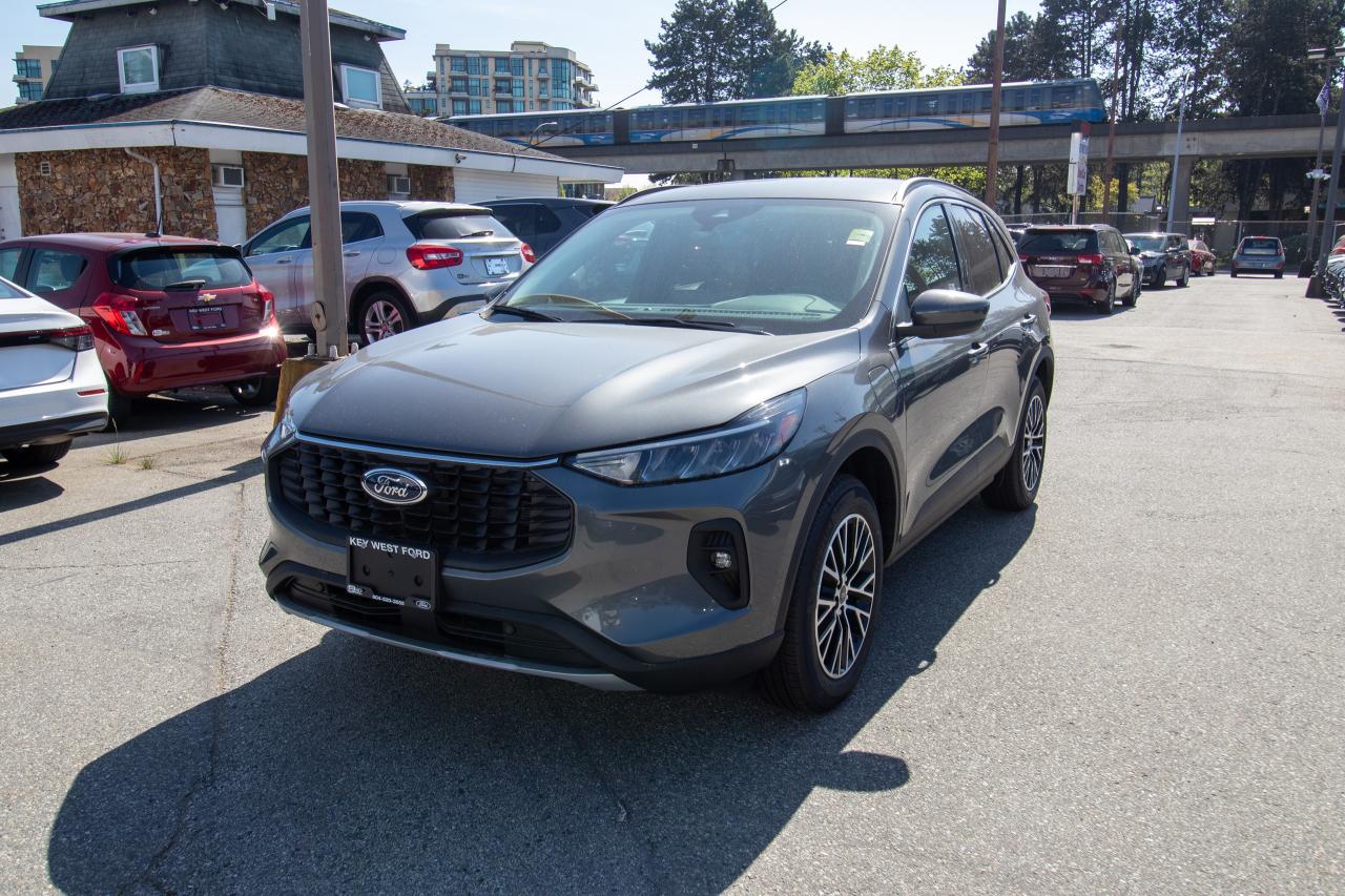 New 2025 Ford Escape PHEV FWD for sale in New Westminster, BC