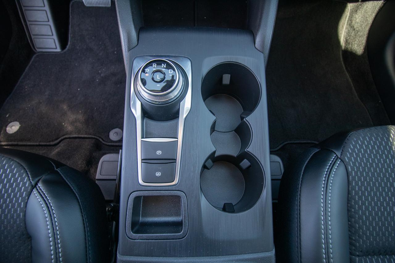 2025 Ford Escape PHEV FWD Photo5