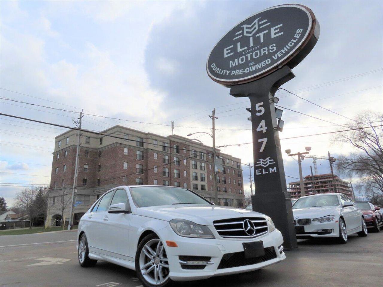 Used 2014 Mercedes-Benz C-Class C300 4MATIC - SUNROOF - LEATHER - AWD !!! for sale in Burlington, ON