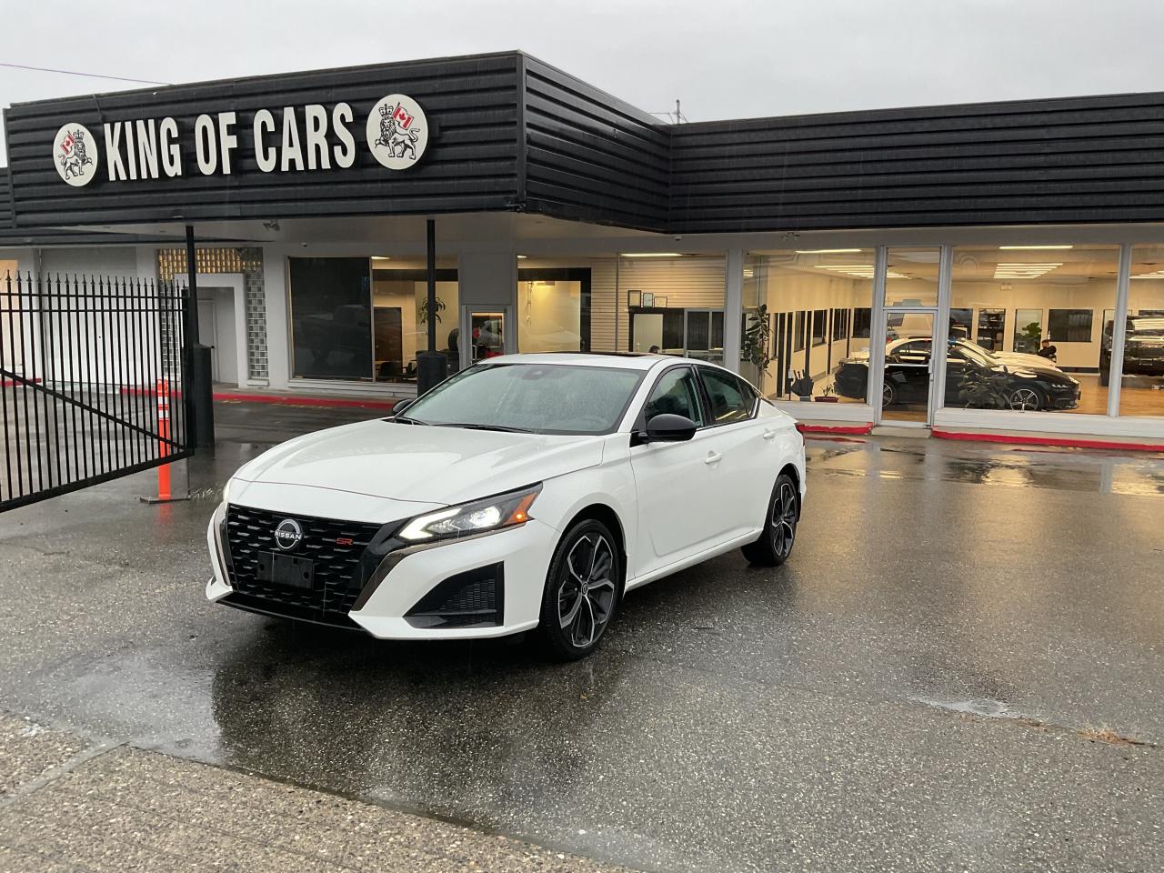 Used 2023 Nissan Altima SR AWD for sale in Langley, BC