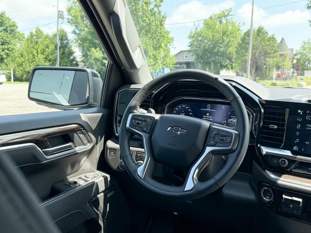 2025 Chevrolet Silverado 1500 RST BLACK WIDOW PACKAGE - 6.2L V8 WITH REMOTE START/ENTRY, SUNROOF, HEATED FRONT SEATS, HEATED STEERING WHEEL, HD SURROUND VISION Photo