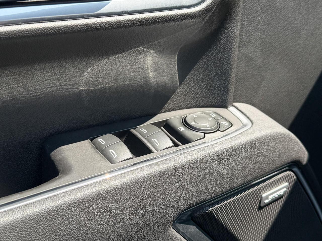 2025 Chevrolet Silverado 1500 RST BLACK WIDOW PACKAGE - 6.2L V8 WITH REMOTE START/ENTRY, SUNROOF, HEATED FRONT SEATS, HEATED STEERING WHEEL, HD SURROUND VISION Photo