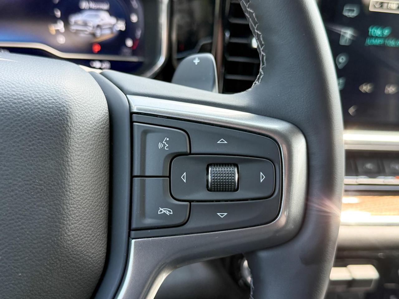 2025 Chevrolet Silverado 1500 RST BLACK WIDOW PACKAGE - 6.2L V8 WITH REMOTE START/ENTRY, SUNROOF, HEATED FRONT SEATS, HEATED STEERING WHEEL, HD SURROUND VISION Photo