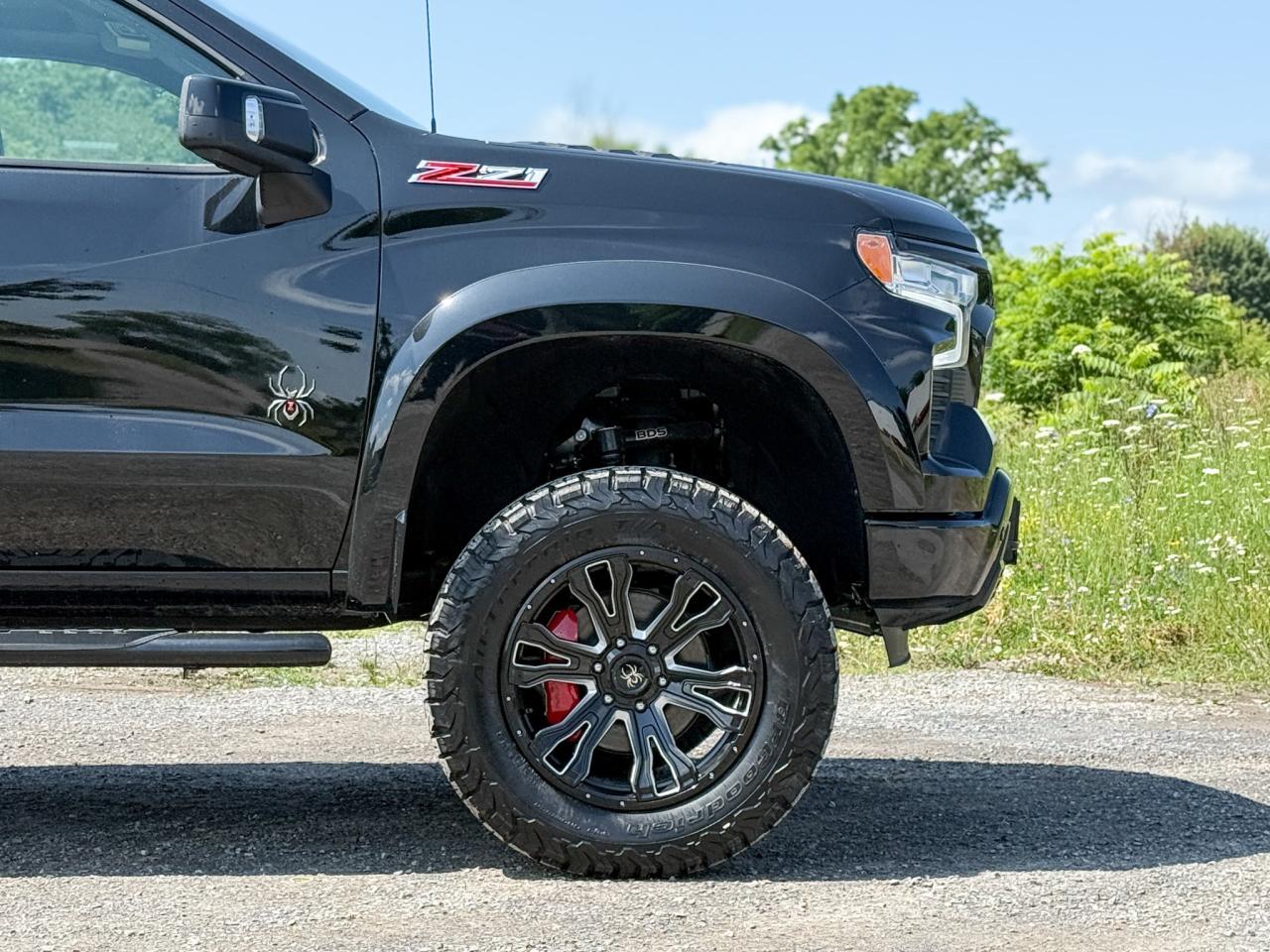 2025 Chevrolet Silverado 1500 RST BLACK WIDOW PACKAGE - 6.2L V8 WITH REMOTE START/ENTRY, SUNROOF, HEATED FRONT SEATS, HEATED STEERING WHEEL, HD SURROUND VISION Photo
