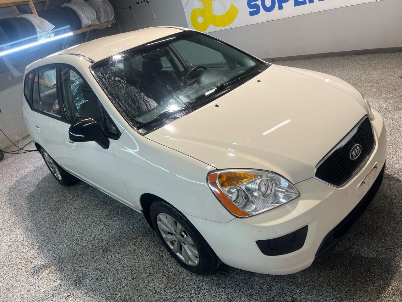 Used 2011 Kia Rondo ||| AS-IS SALE ||| LX | Keyless Entry | Apple CarP for sale in Cambridge, ON