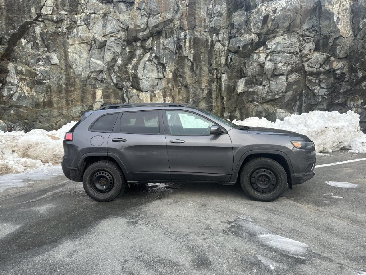 Used 2021 Jeep Cherokee Altitude 4x4 for sale in Greater Sudbury, ON