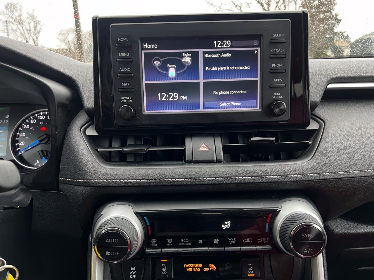 2019 Toyota RAV4 Hybrid LE AWD - Photo #27