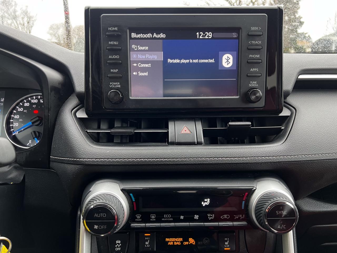 2019 Toyota RAV4 Hybrid LE AWD - Photo #29