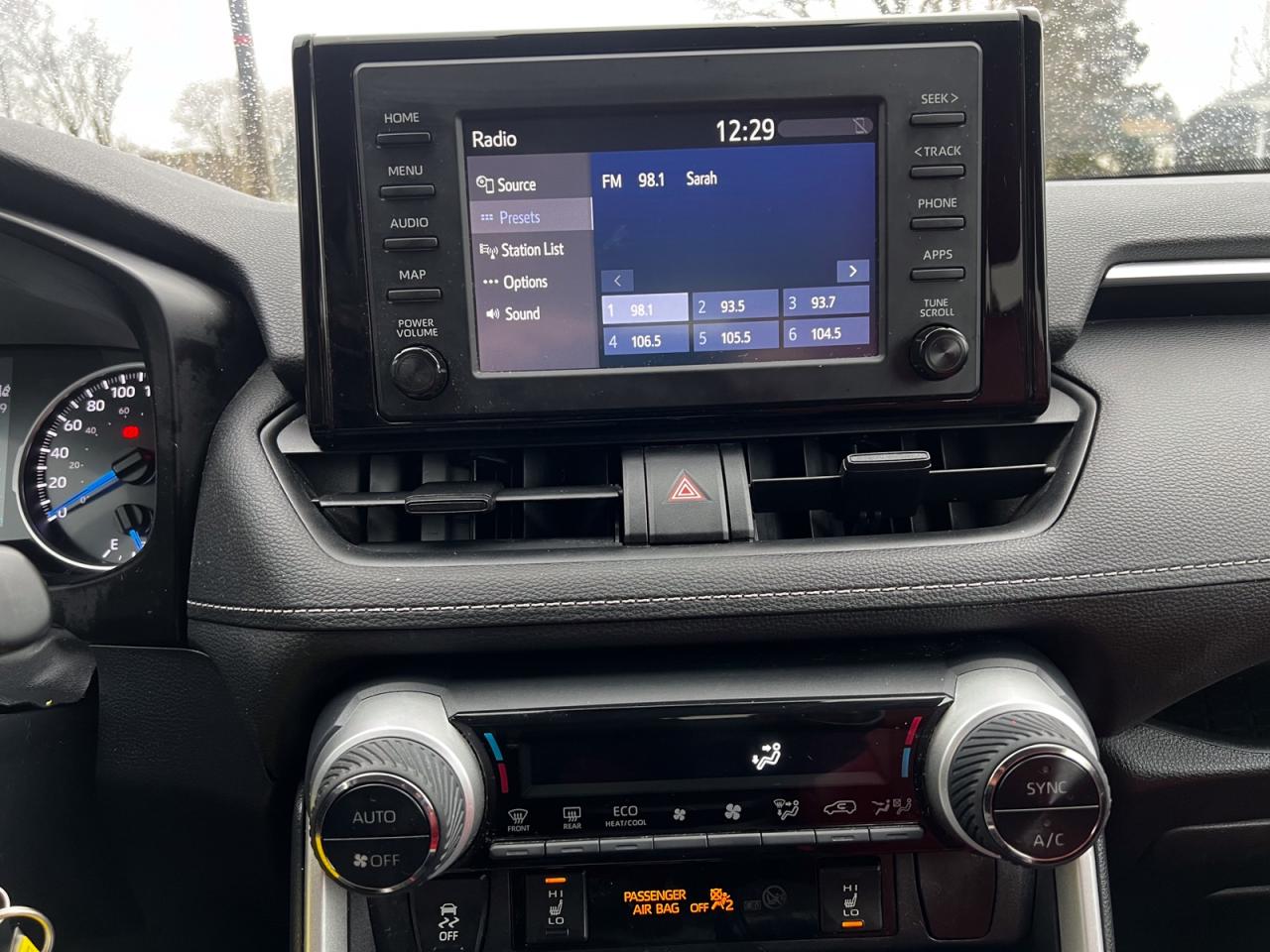 2019 Toyota RAV4 Hybrid LE AWD - Photo #30