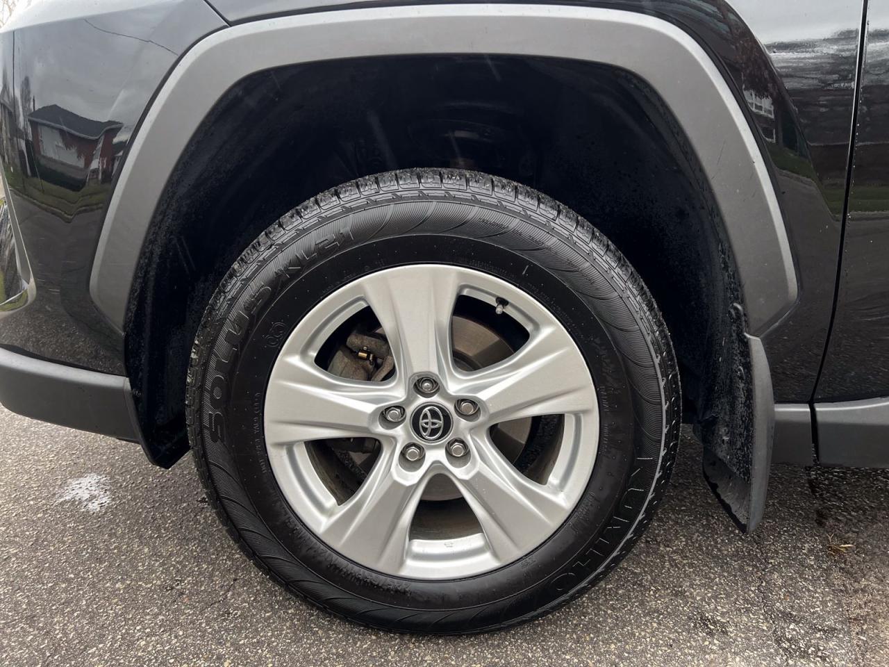 2019 Toyota RAV4 Hybrid LE AWD - Photo #7