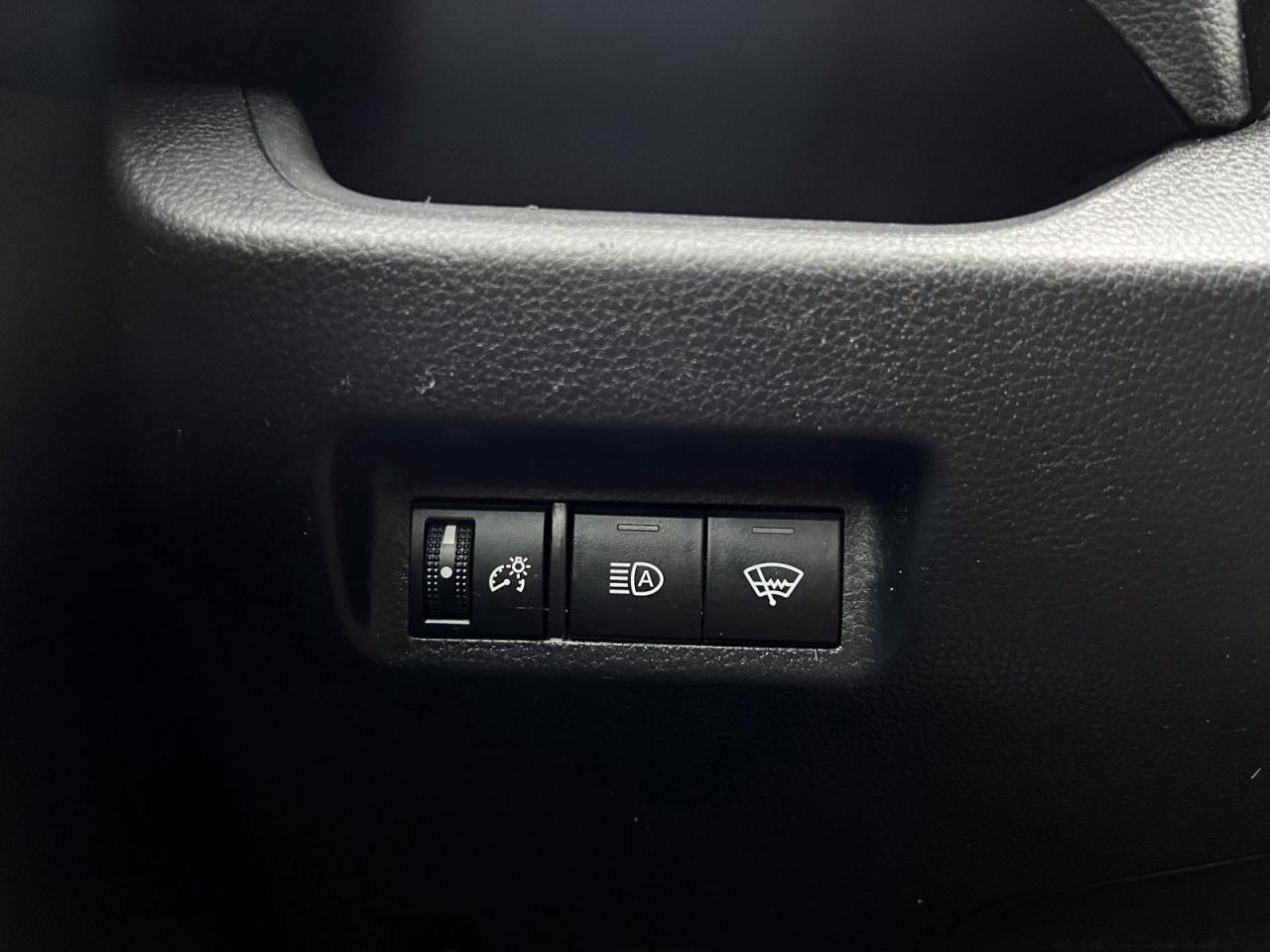 2019 Toyota RAV4 Hybrid LE AWD - Photo #20