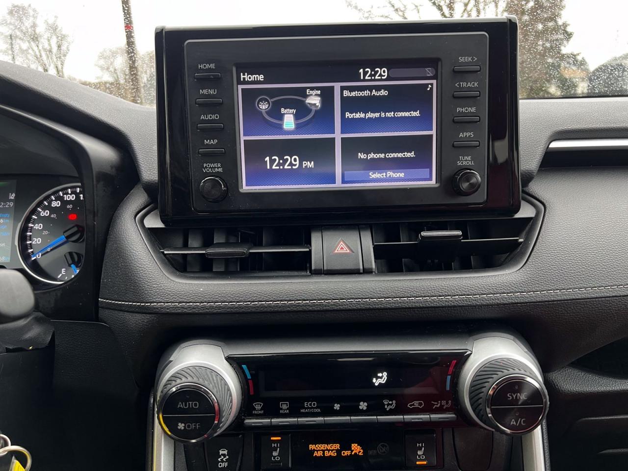 2019 Toyota RAV4 Hybrid LE AWD - Photo #27